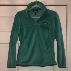 Patagonia teal pullover! Awesome condition!